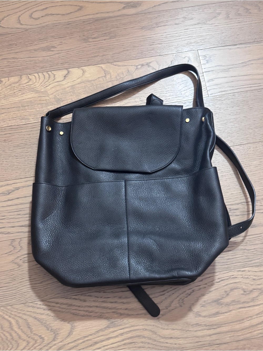 Cuyana Black Leather Backpack/Toe